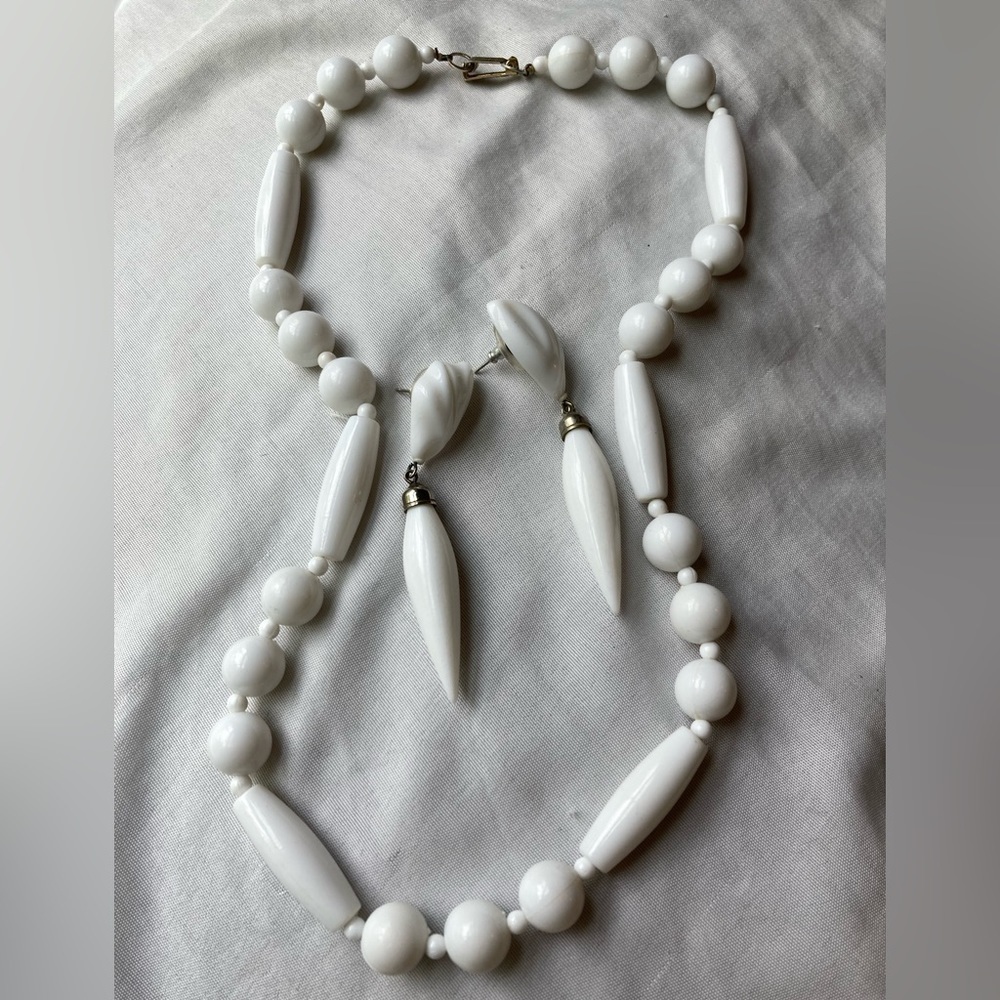 Vintage Hong Kong White Beaded Necklace & Dangle Earrings